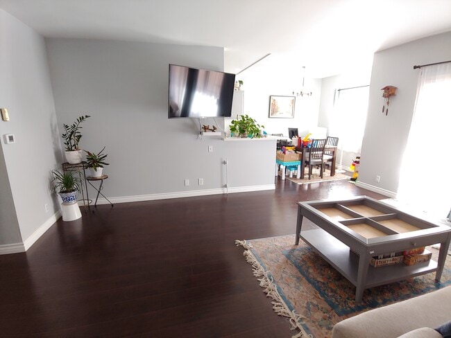 Photo - 5403 Newcastle Ave Unit 66