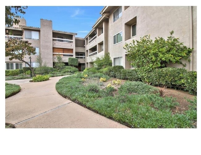 Building Photo - 10400 Caminito Cuervo Unit 274