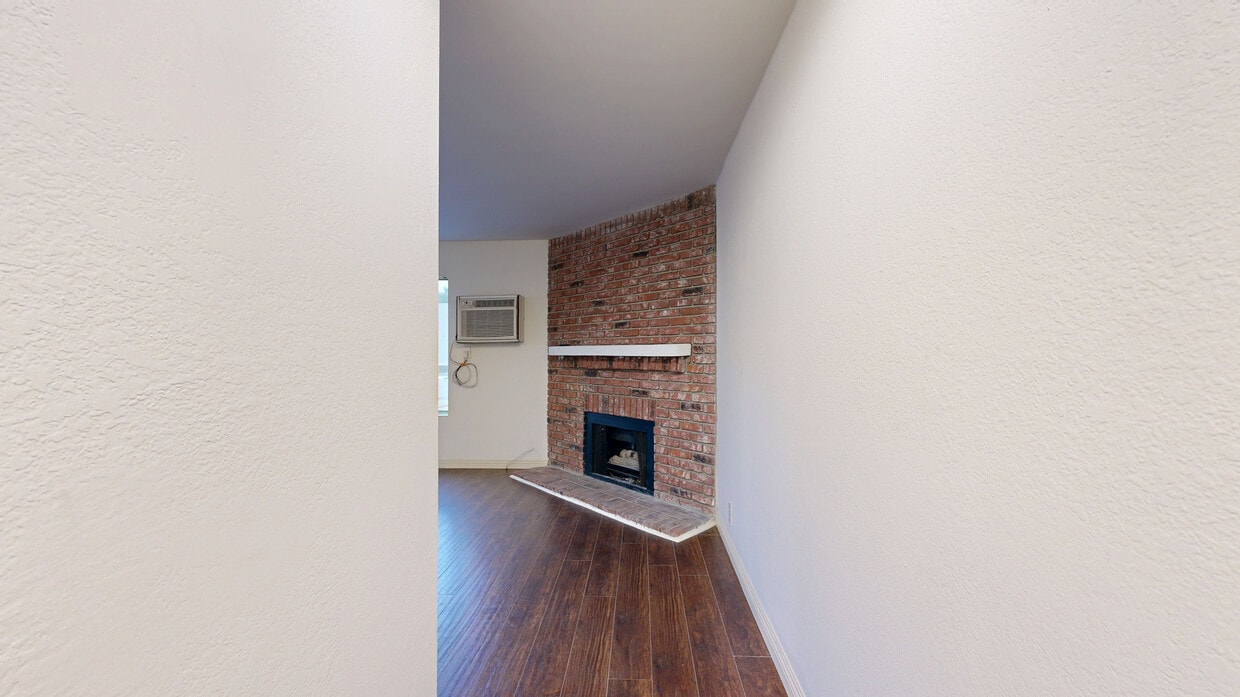 3D Tour - 6104 Cahuenga Boulevard