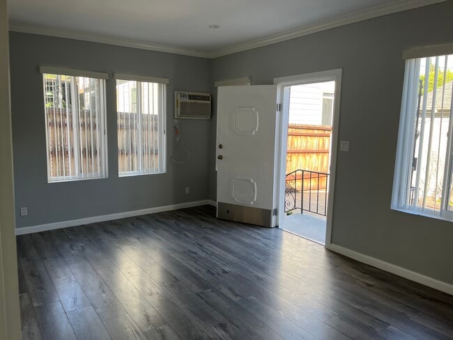 Photo - 1101 Waterloo St Unit 1105