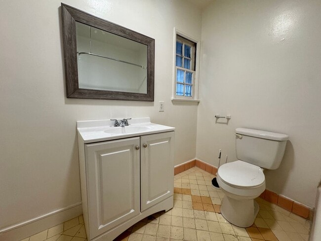 Photo - Large One Bedroom Great Location Wood flooring all throughout Unit 5179 20th St. ACTIVE