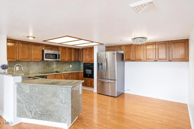 Photo - 345 Pioneer Dr Unit 902