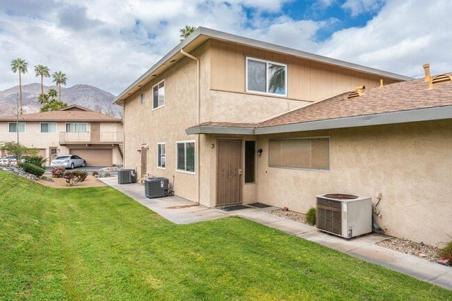 Photo - 46917 CA-74 Unit #3