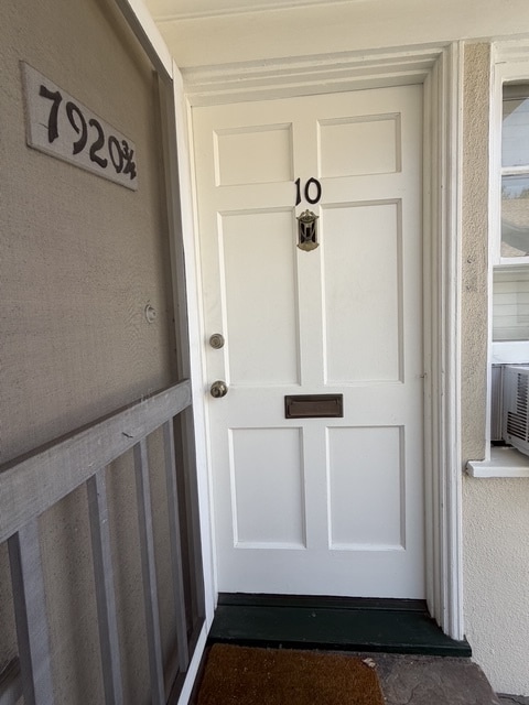 Private Entrance - 7920 Norton Ave Unit Norton #10