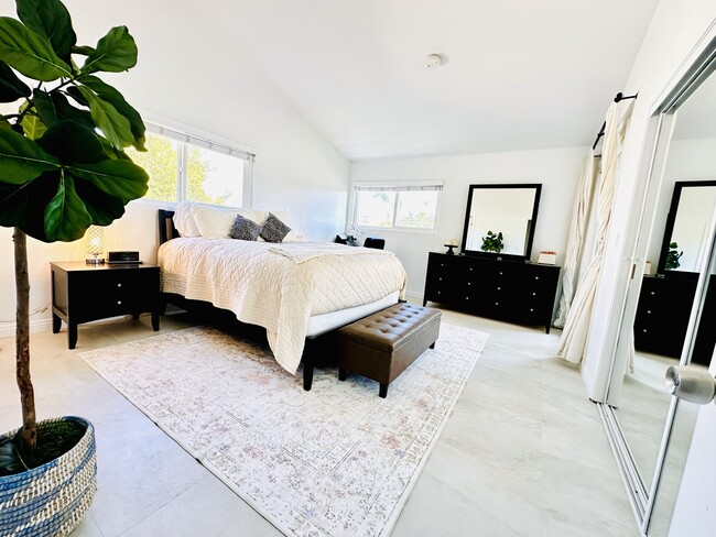 Building Photo - 1307 Aviation Blvd Unit A