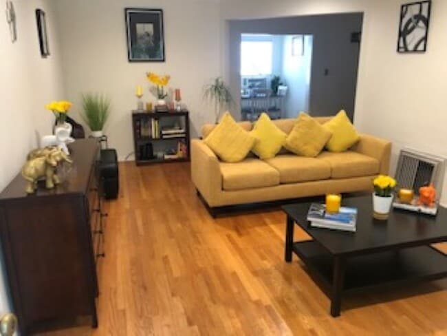 Building Photo - 978 Hancock Ave Unit 978.25