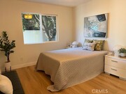 Photo - 419 S Heliotrope Ave House