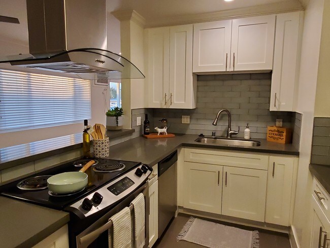 Photo - Amberwood Drive