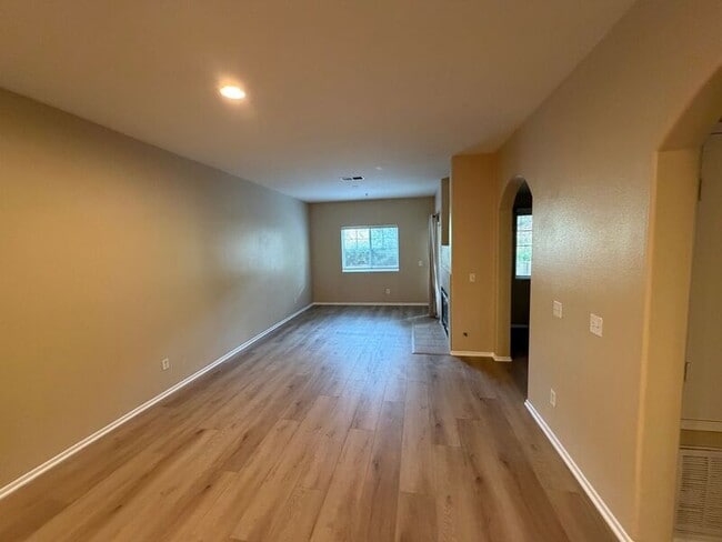 Photo - 26426 Arboretum Way Unit #802