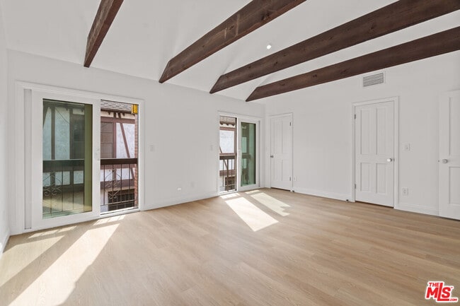 Photo - 2541 Stoner Ave Unit 3