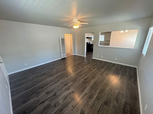 Photo - 141 Holt St Unit 141