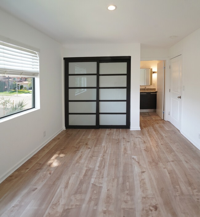 Bedroom 1 - 7254 Vassar Ave Unit # 202