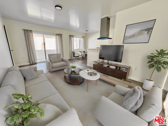 Building Photo - 1426 Orange Grove Ave Unit 9