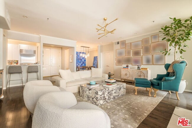 Photo - 930 N Doheny Dr Unit 103