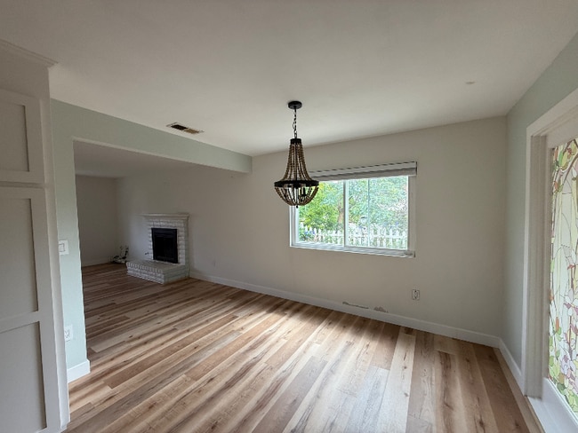 Photo - 942 Ruby Dr Unit A