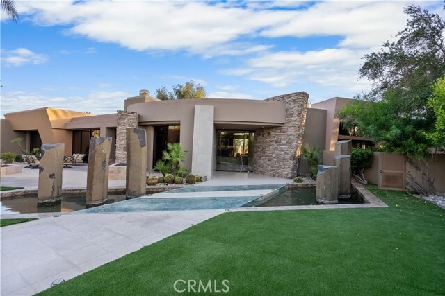 Photo - 68 Royal St Georges Way