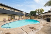 Pool - Island Breeze Apartments