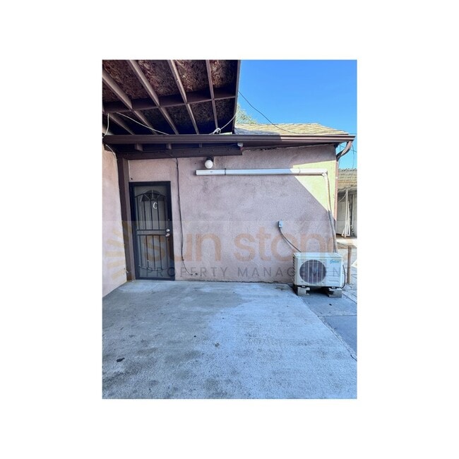 Building Photo - 852-852 E Mission Blvd Unit 852 E Mission Blvd #C