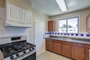 Photo - 1154 S Plymouth Blvd Unit 3