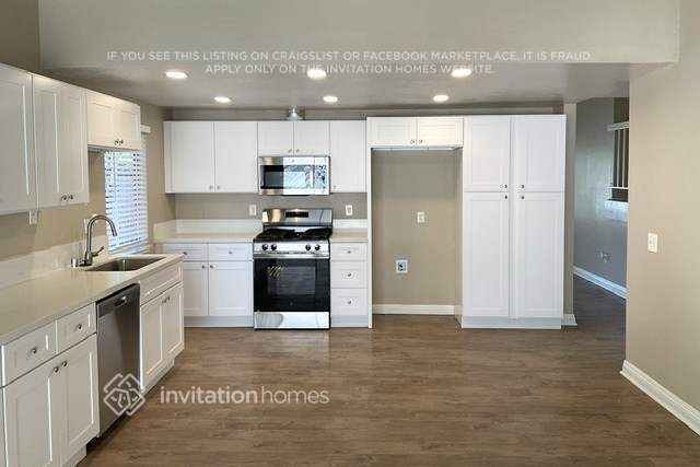 Photo - 2414 S Woodlark Dr