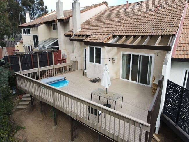 Beautiful 3BD/3BA Townhome in Carlsbad - Beautiful 3BD/3BA Townhome in Carlsbad