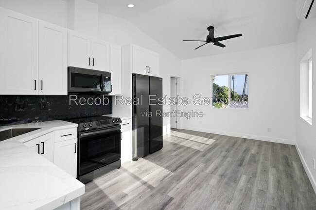 Building Photo - 4687 49th St Unit 2