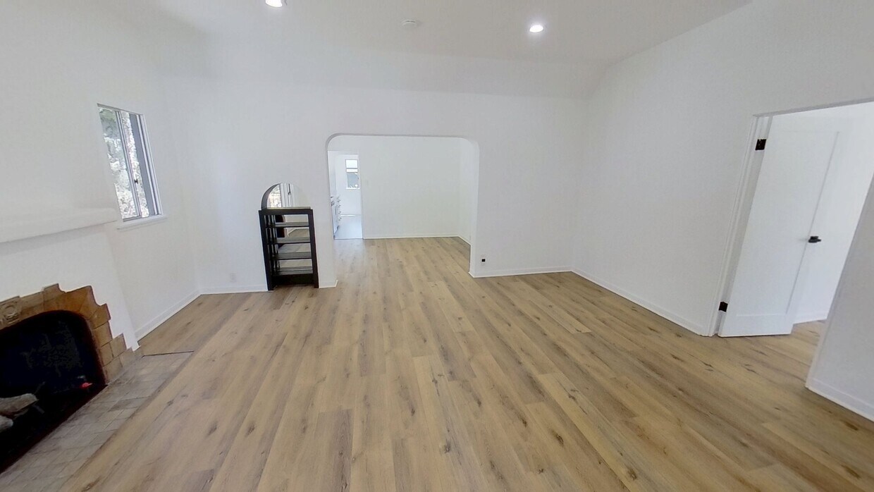 3D Tour - 2428 Hollister Terrace House