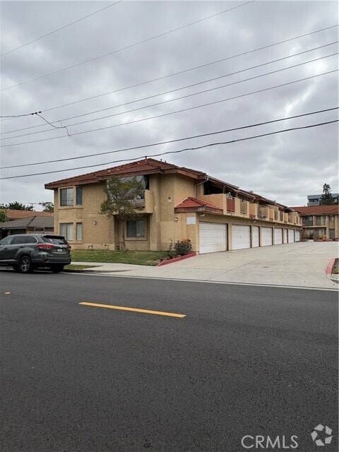 Building Photo - 5800 Fullerton Ave Unit 10 Rental