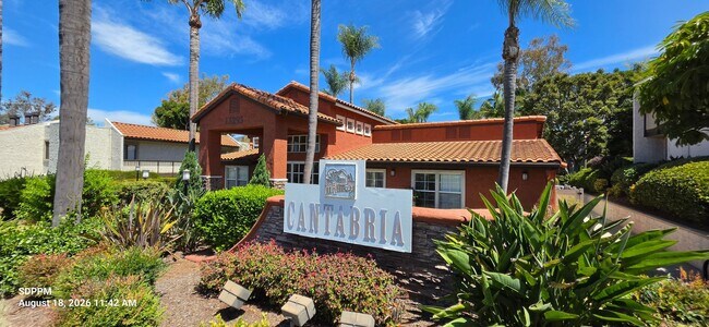 Building Photo - 13303 Rancho Peñasquitos Blvd