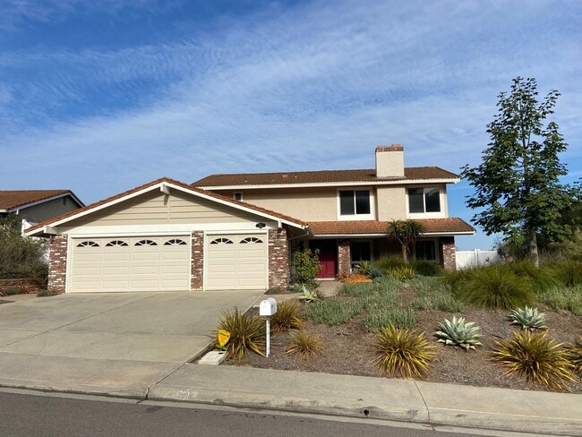 Updated 5 Bed, 3 Bath in Lomas Santa Fe Hi... - Updated 5 Bed, 3 Bath in Lomas Santa Fe Hi... House