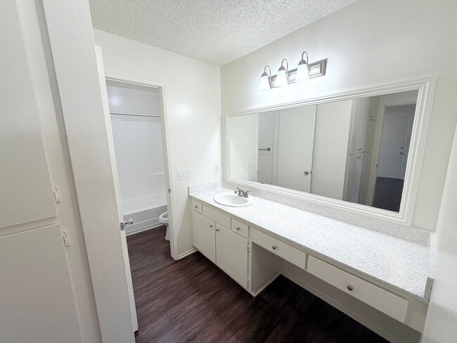 Photo - Mariposa Apartments