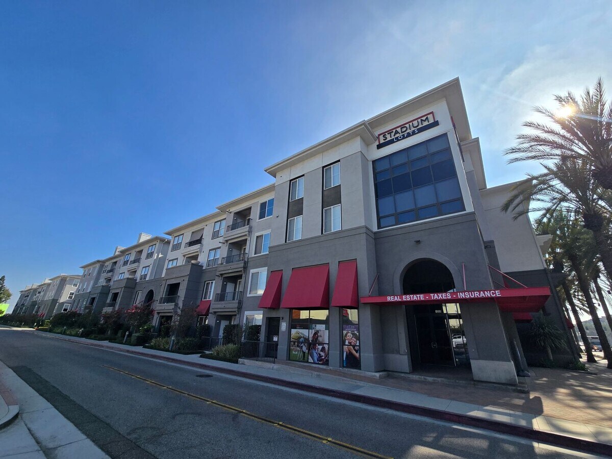 Exclusive Stadium Lofts Community: Ground ... - Exclusive Stadium Lofts Community: Ground ...