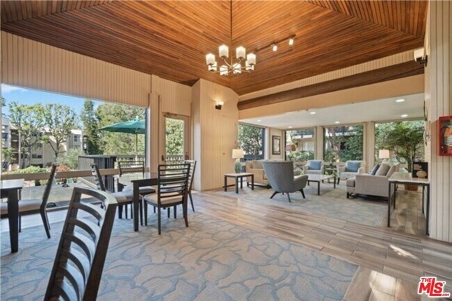 Photo - 8314 Raintree Cir