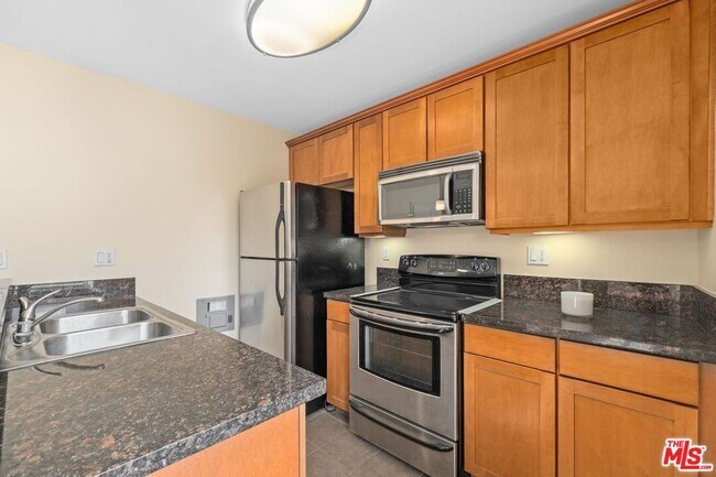Photo - 10982 Roebling Ave Unit 309