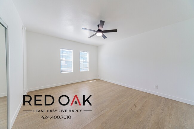 Photo - 6075 Franklin Ave Unit 241