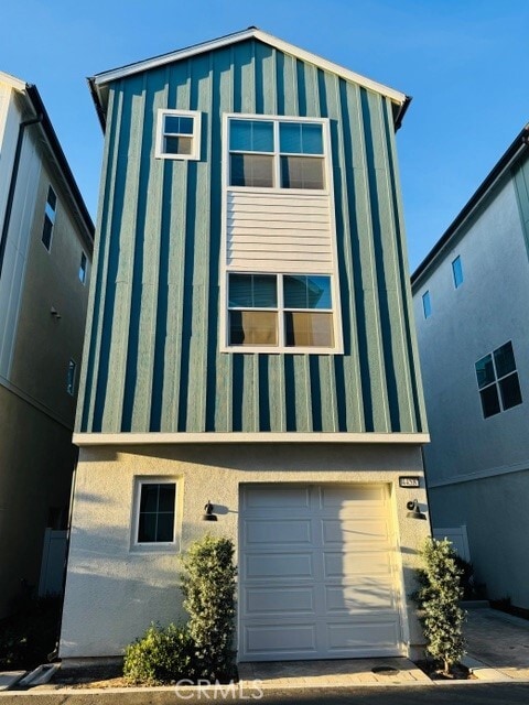 Building Photo - 4458 S Bryant Pso