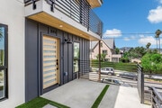 Photo - 571 N Mariposa Ave Townhome