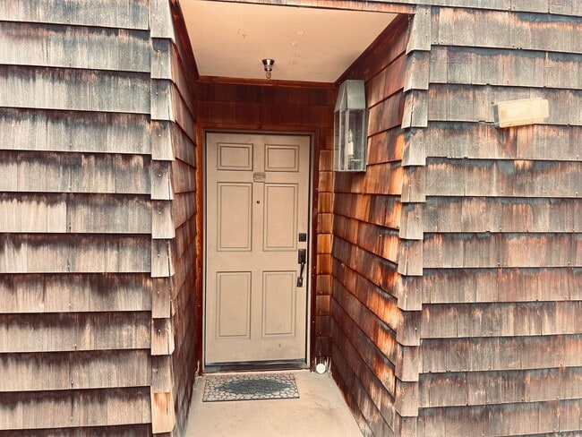 Photo - Mission Valley Large Two Bedroom Two Bathroom Condo for Rent