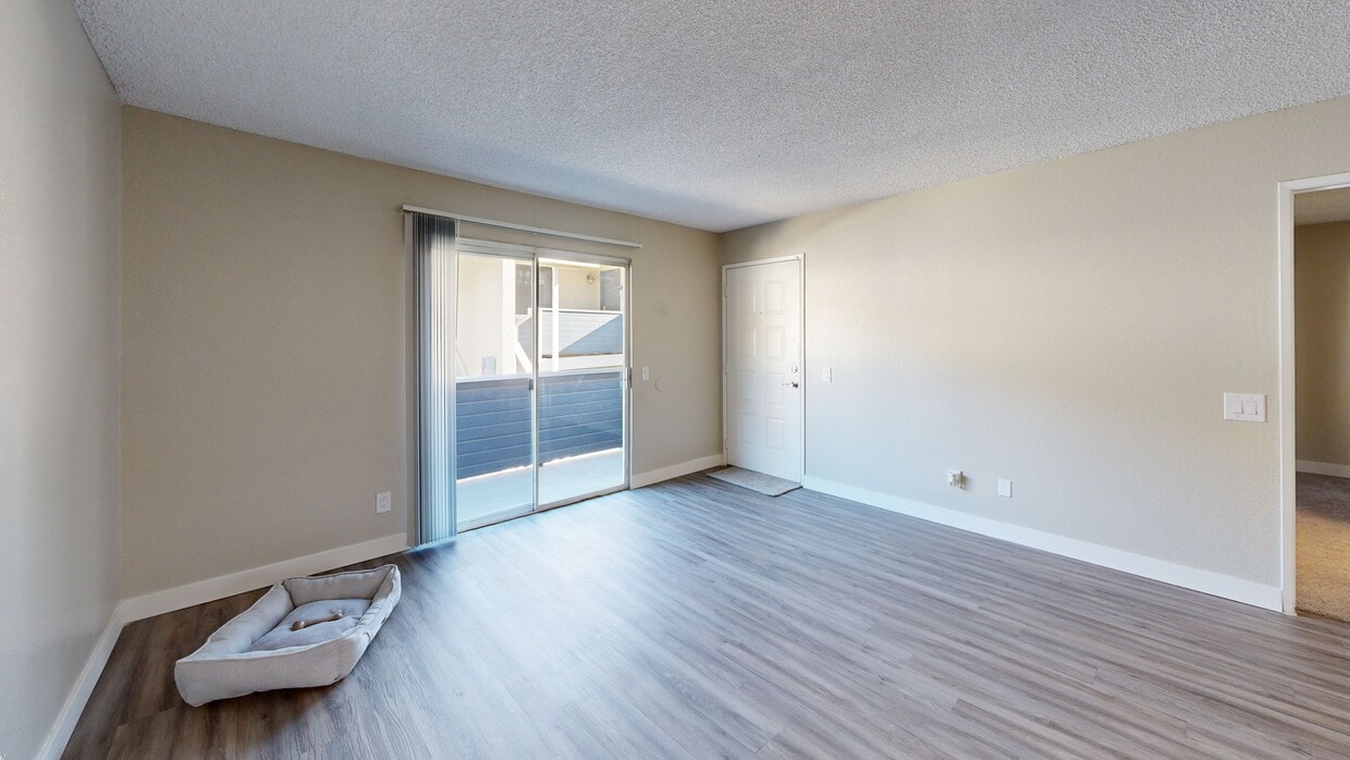 3D Tour - Pine Village