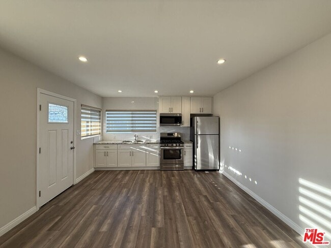 Photo - 2012 S Holt Ave Apartment Unit 2014