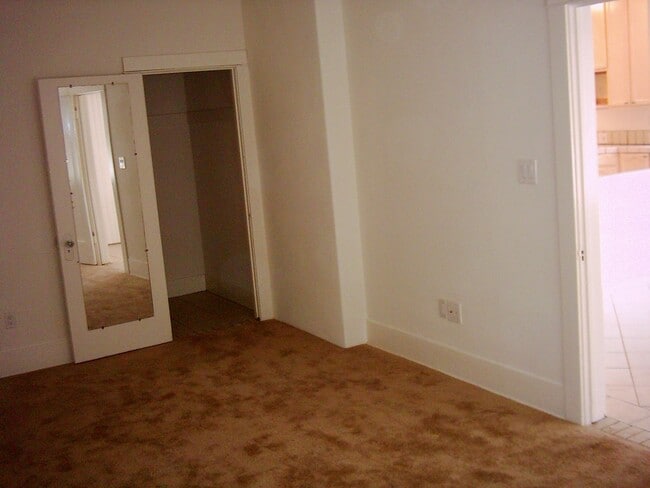 Photo - 1154 Cedar Ave Unit D