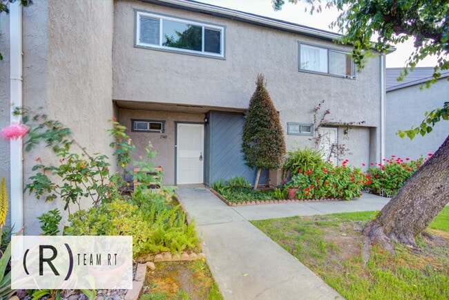 Building Photo - A Simple yet Elegant Looking 3 bed 1.5 bath Condominium