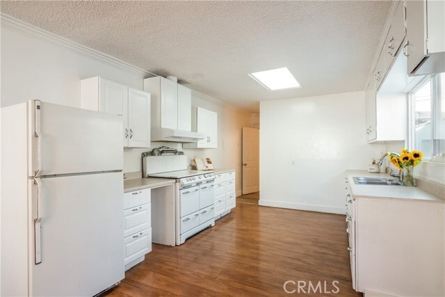 Photo - 1125 Heliotrope Dr