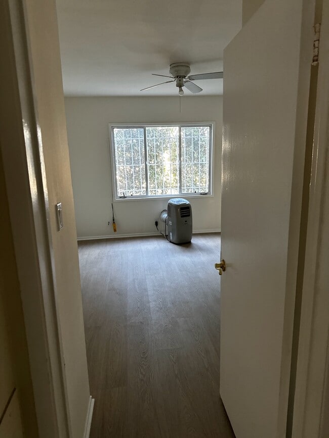 Building Photo - 1012 Hammond St Unit 8 Rental