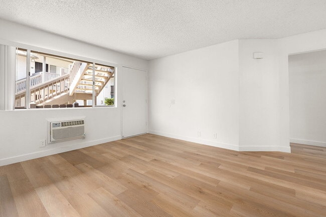 Photo - Terre at Graves