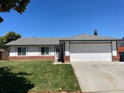 Photo - 142 Ferndale Ct House