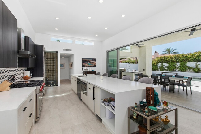 Photo - 45635 Camino Del Rey