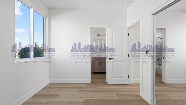 Photo - 6742 Waterman Ct