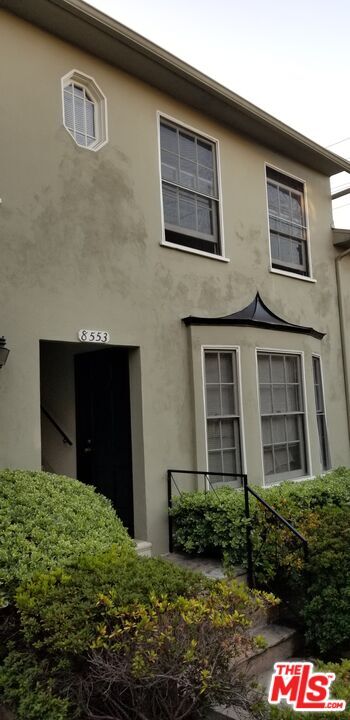 Building Photo - 8551 Holloway Dr Unit 8553#1