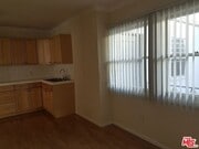 Photo - 615 N Rossmore Ave